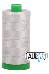 Aurifil Mako 40wt 2-ply Cotton 1000 m 1094 yd. spool - 5021 Light Grey
